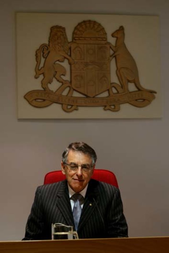 Mining magnate tries to shut down ICAC inquiry