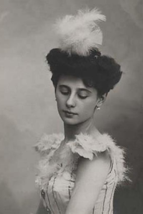 The ballerina Anna Pavlova gave her name to many dishes, including "frogs legs a la Pavlova".