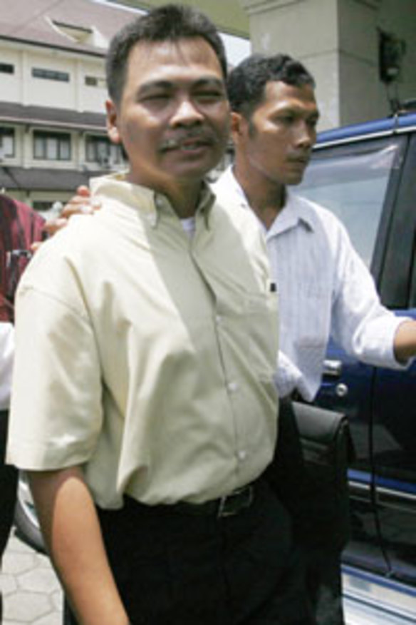 Captain Marwoto Komar (left), the pilot of a Garuda Indonesia aircraft that crashed at Yogyakarta airport in 2007.