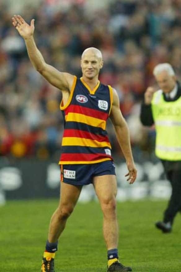 Crows appoint Smart AFL operating officer