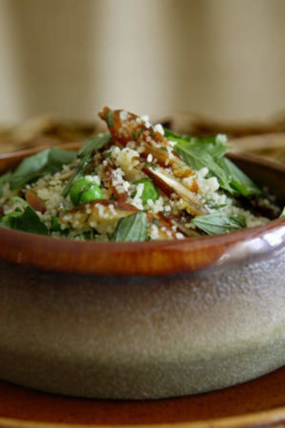 Couscous with dates and mint