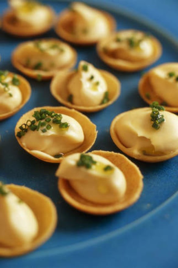 Celeriac tartlets with truffle oil