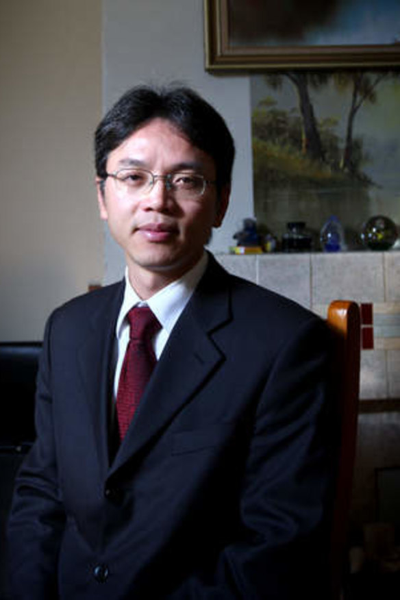 "The students are useful for welcoming leaders at airports and blocking protest groups from sight": Chen Yonglin.