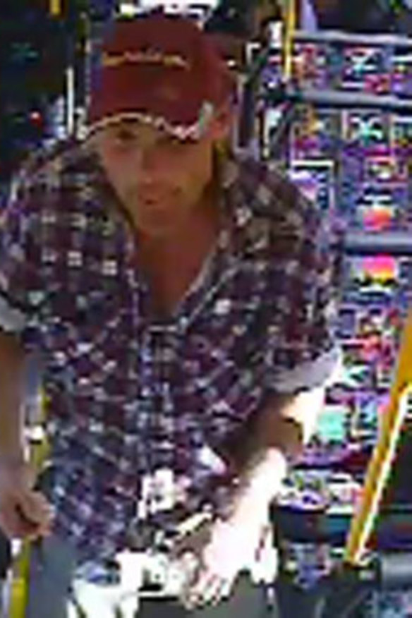 Police hunt man who allegedly assaulted teenager