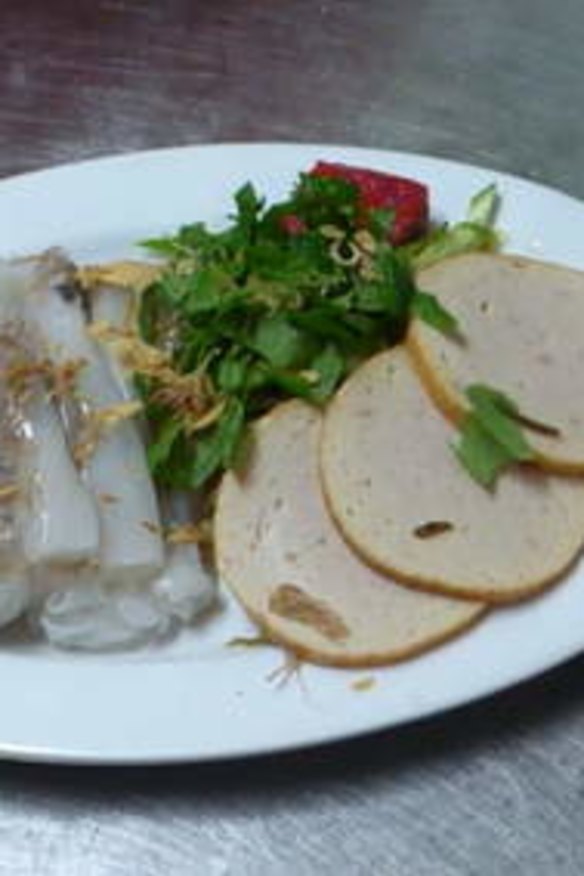 Banh cuon from Queen's Rose the Sun.