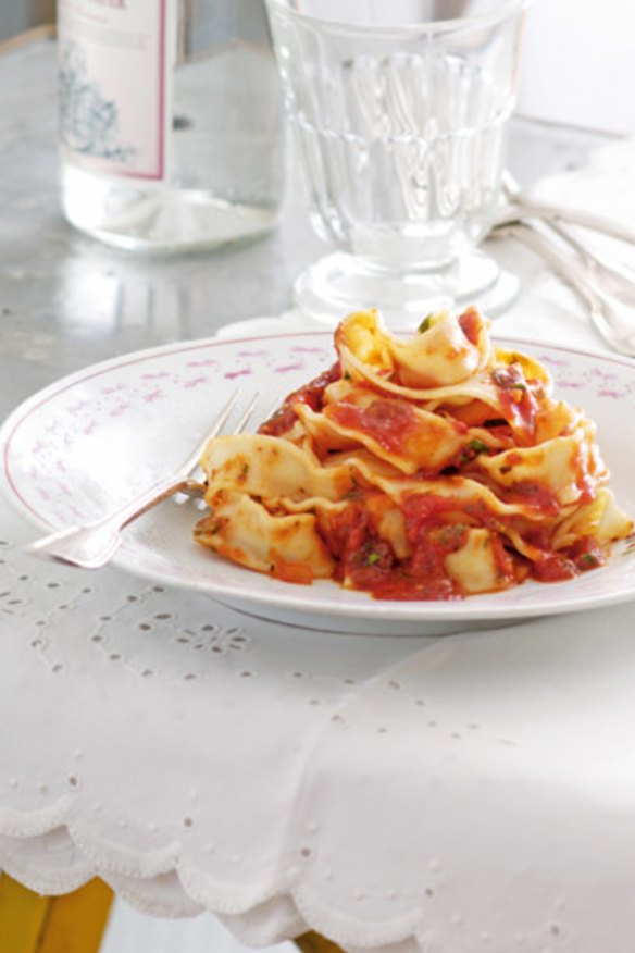 This arrabbiata sauce works well with shorter pasta shapes, too.