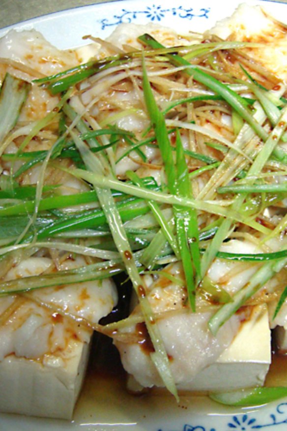 Chinese Dumpling & Noodle House Article Lead - narrow