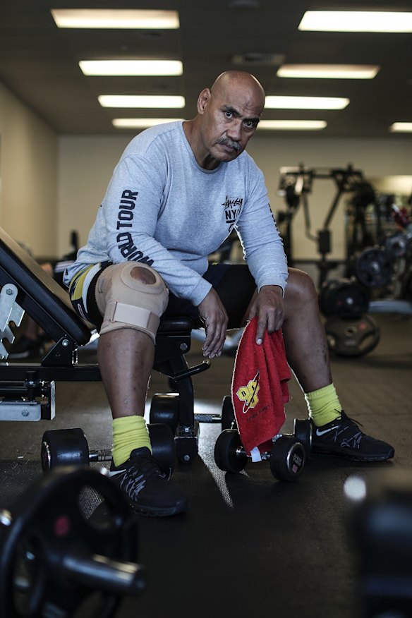 Flight attendant Fuzzy Maiava was slammed into the aircraft's ceiling during the nosedives. He relies on visits to the gym to cope with his physical and psychological injuries. 