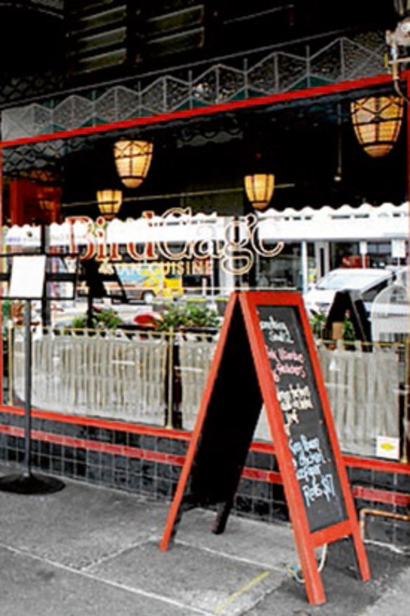 Birdcage Restaurant Article Lead - narrow