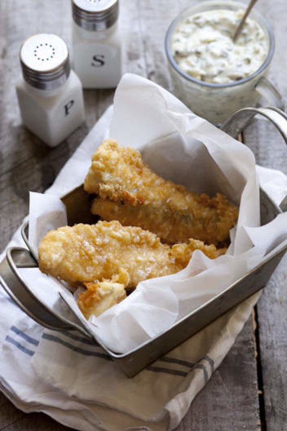 Fish in beer batter with homemade tartare.