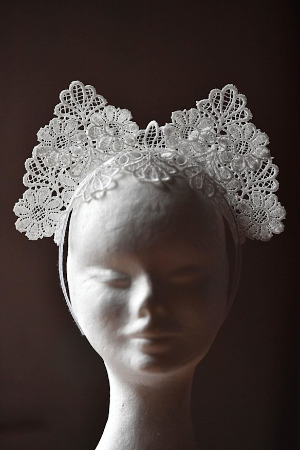 Lady of Leisure's Nadia cat ears.