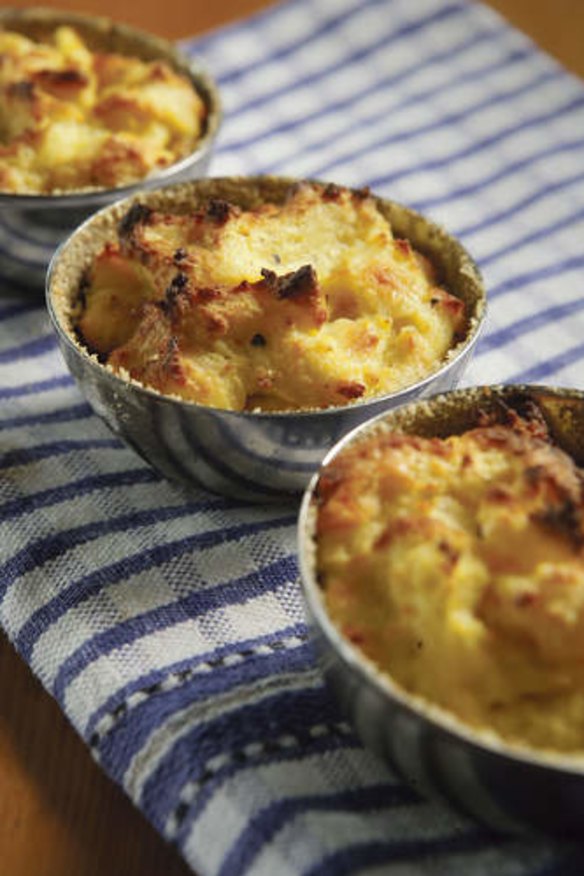 Parsnip, cauliflower and mozzarella bake.