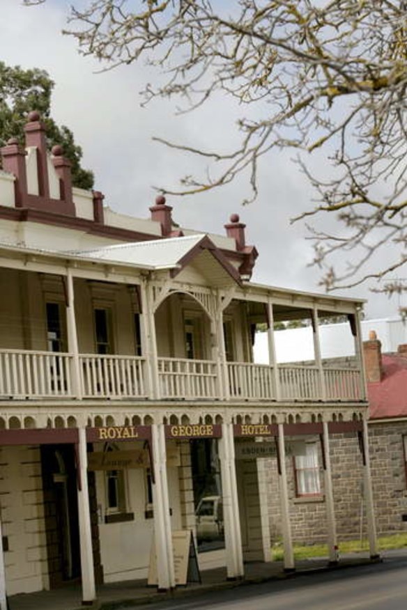 The Royal George Hotel on Piper Street, Kyneton, won't be sold.