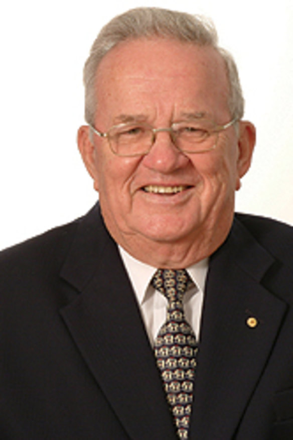 Bridge honour ... Sir Leo Hielscher.