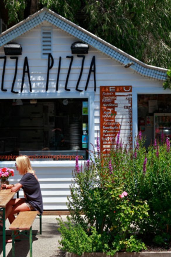 Pizza Pizza Article Lead - narrow
