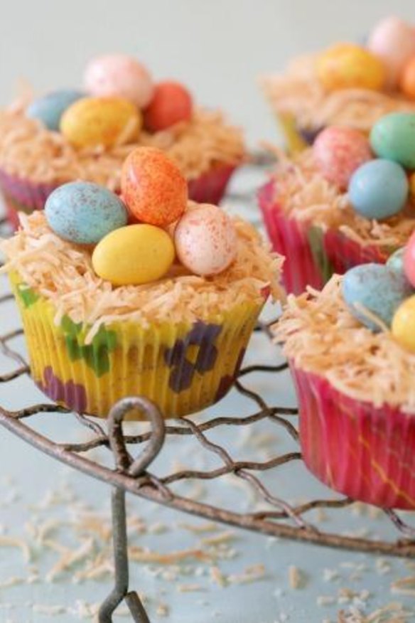 Kid-friendly cupcake nests. 