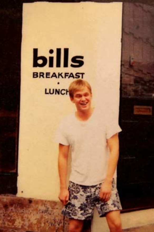 Bill Granger in October 1993 at the original bills.
