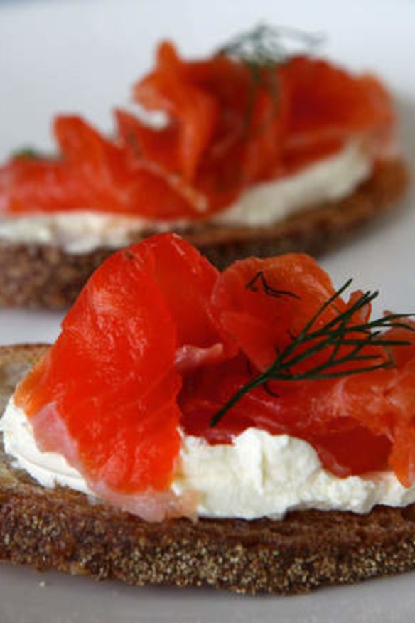 Trout gravlax with fennel.