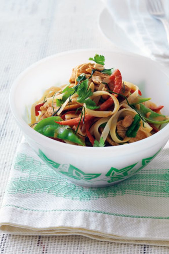 Satay chicken noodles