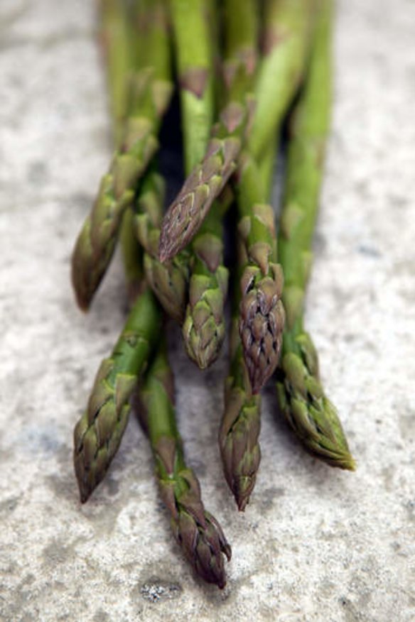 Asparagus is packed with folic acid, essential for producing histamine in the body.