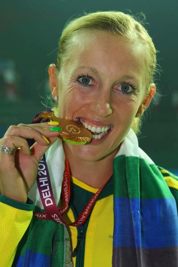 Anastasia silences crowd with golden display