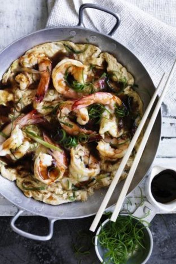 Got a new wok? Make sure you season it first. 