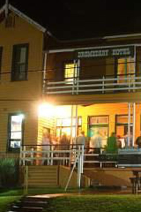 The Dromedary Hotel Article Lead - narrow