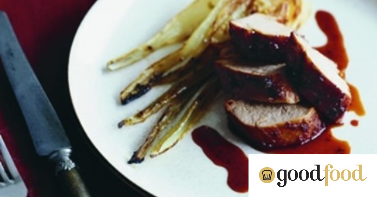 Apple and paprika pork with roast fennel