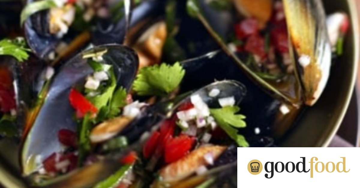 Mussels in warm herb vinaigrette