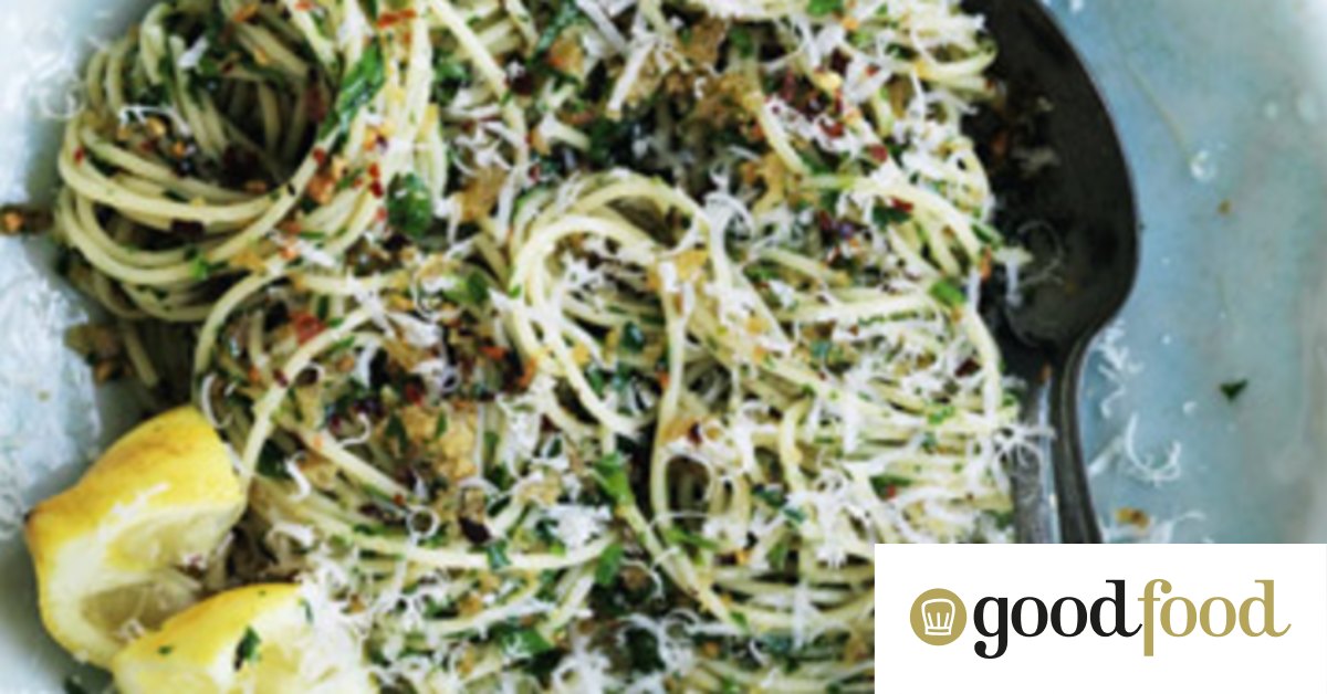 Spaghetti with garlic, pangrattato and olive oil