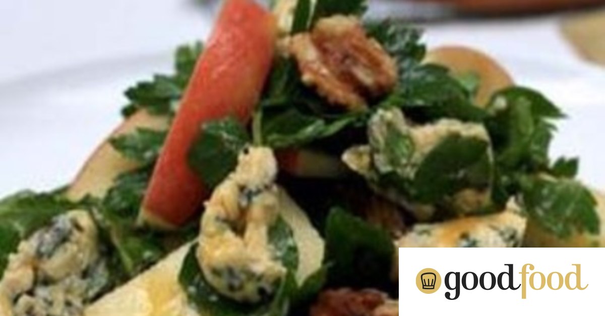 Blue cheese, walnut and apple salad