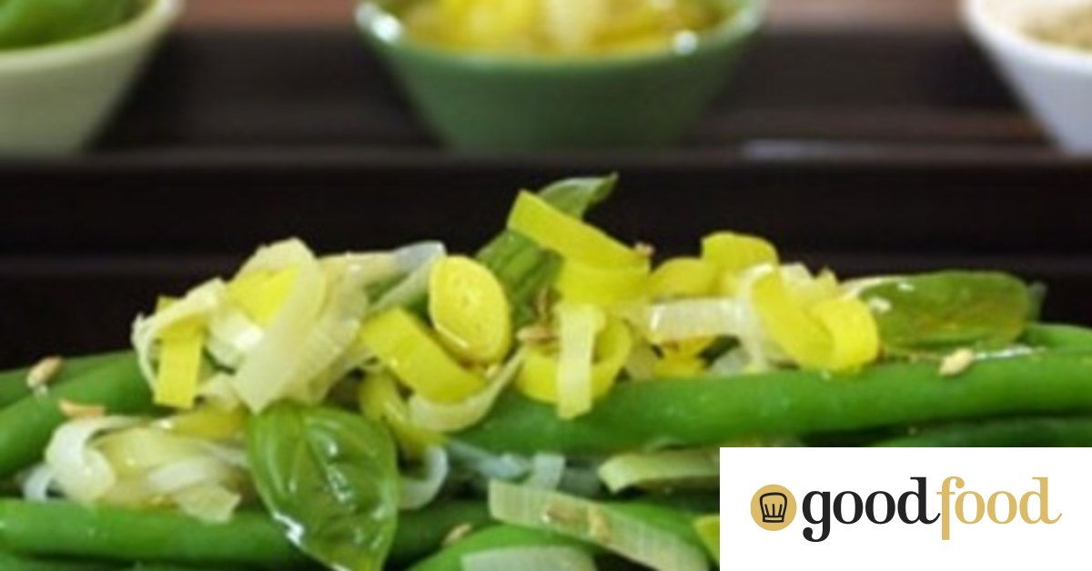 Green beans with mustard sauce