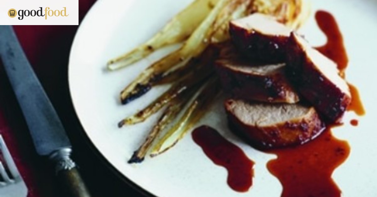 Apple and paprika pork with roast fennel
