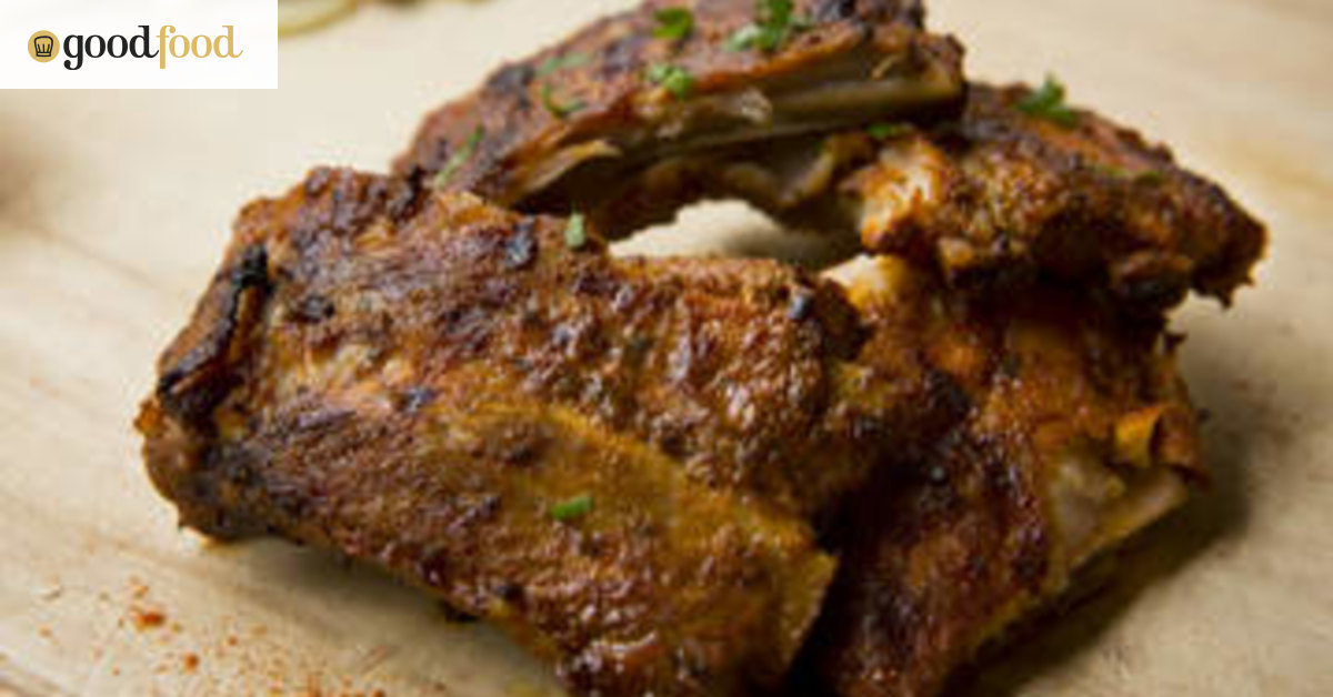 Slow-cooked American ribs