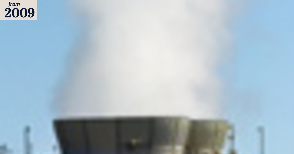 Alcoa delays plea on pollution charges
