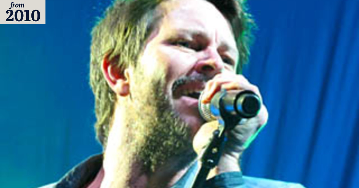Smorgasbord of greatest hits as Powderfinger sing farewell, Brisbane