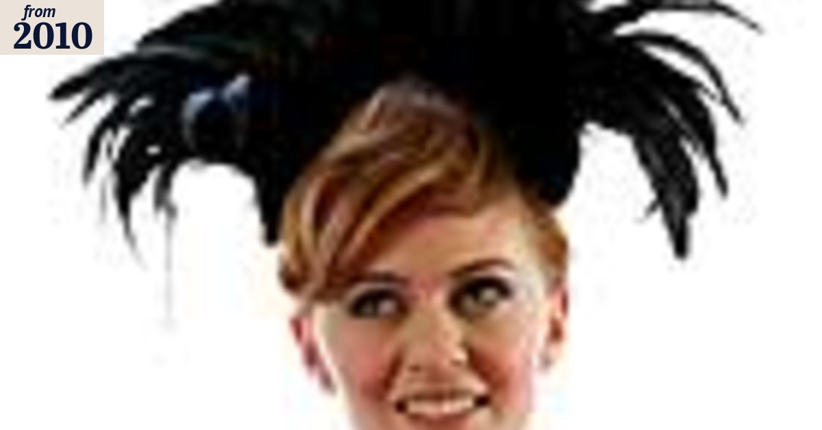 How to choose a winning races hat and hair style