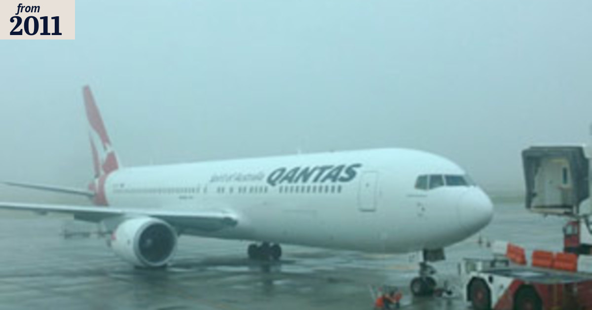 Planes grounded, traffic gridlock as smog wreaks havoc across Perth