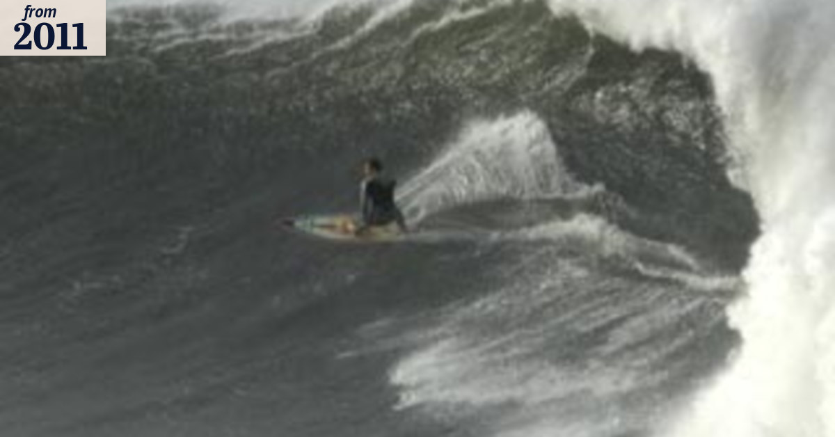 Huge swells batter Victorian coast