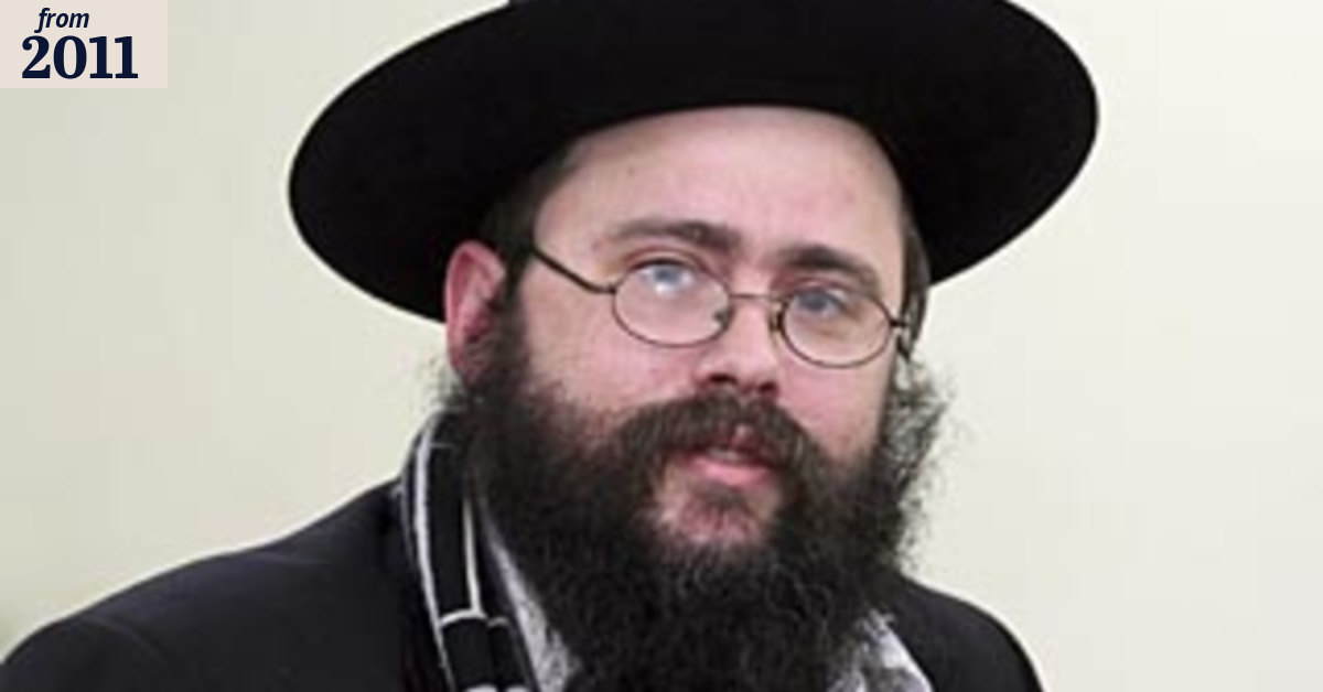 Top rabbi fighting to save position