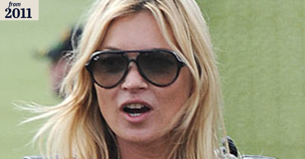 Moss' disgraced wedding dress