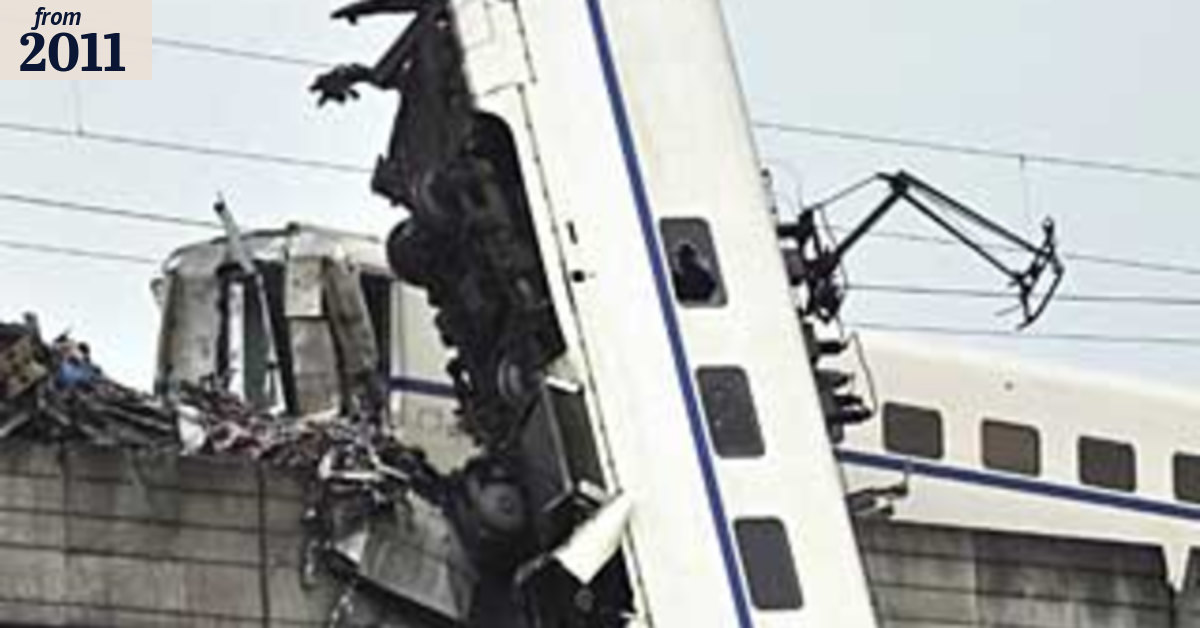 Bullet trains collision leaves 33 dead