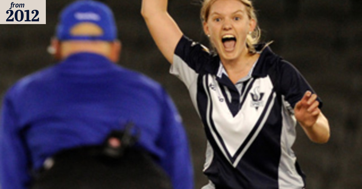 Women's cricket legends honoured