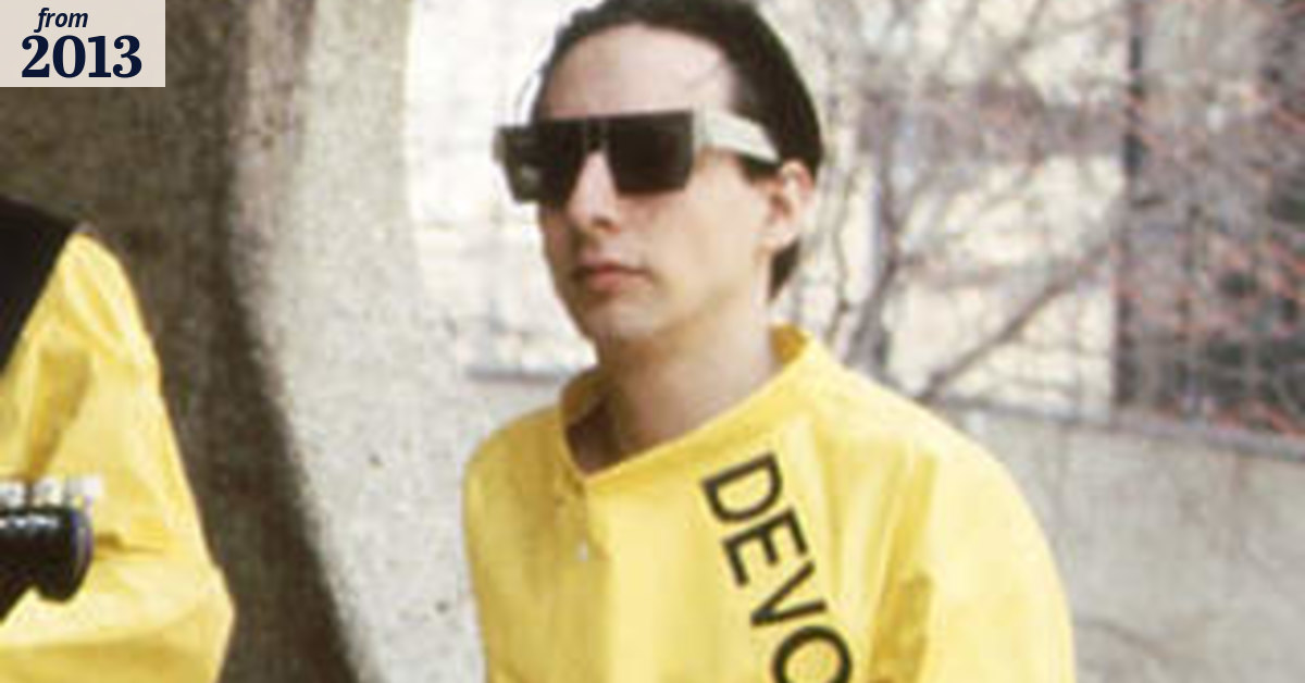 The twisted pulse of Devo