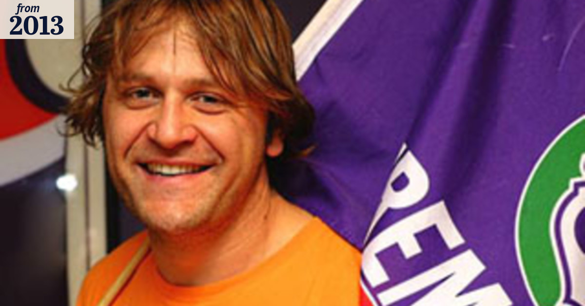 Fremantle Dockers fan charters plane to Melbourne in hope of Freo grand ...
