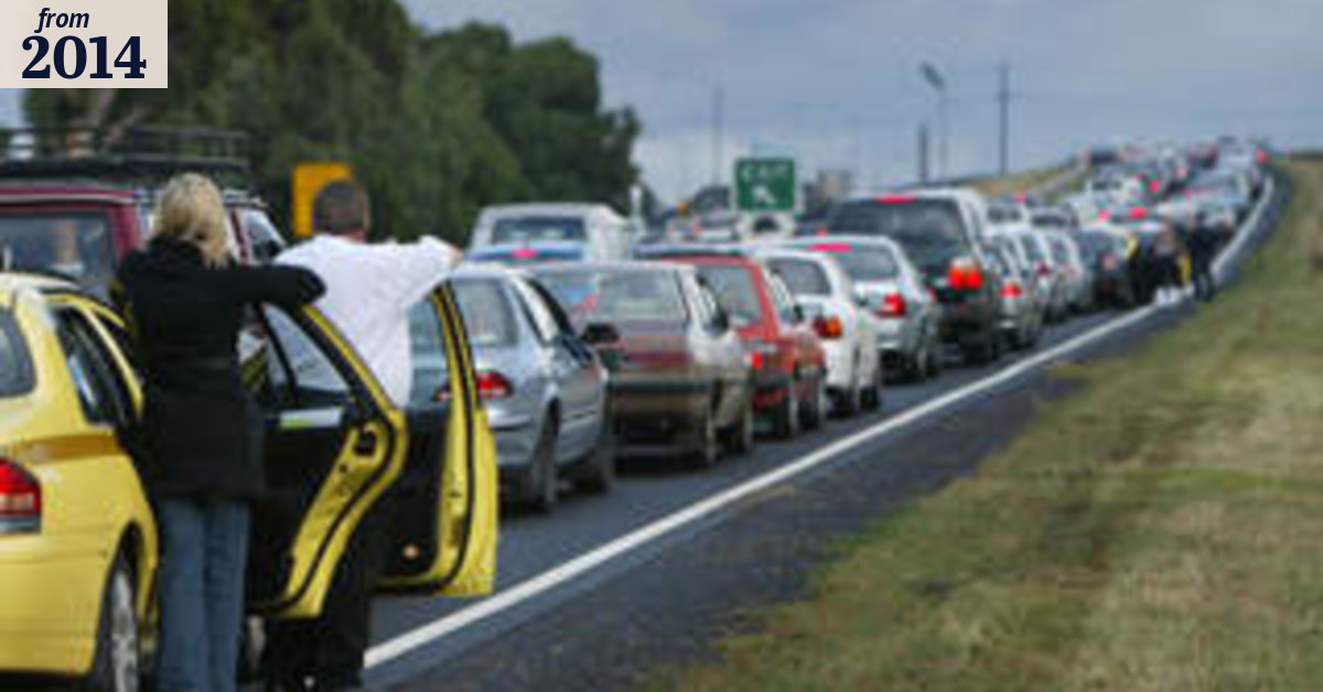 Melbourne airport pushes for early start on rail link