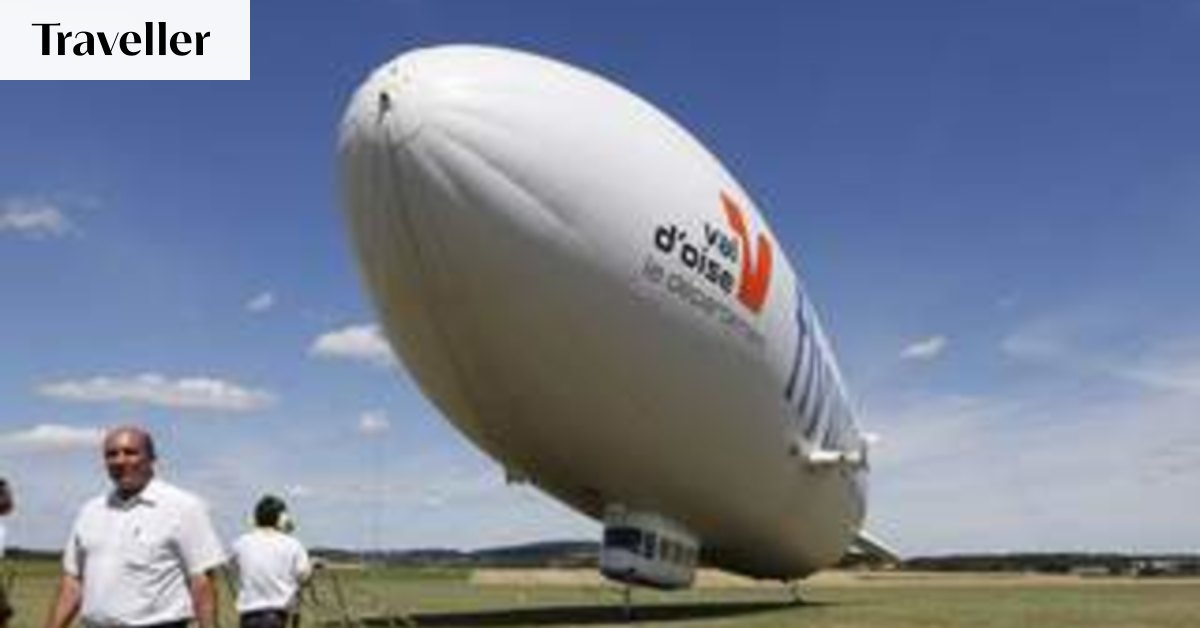 French Zeppelin takes to skies near Paris