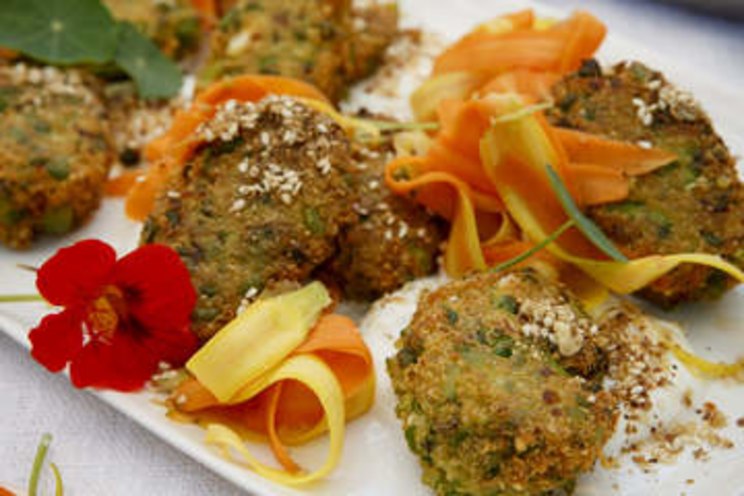 Pea, feta and quinoa fritters-image