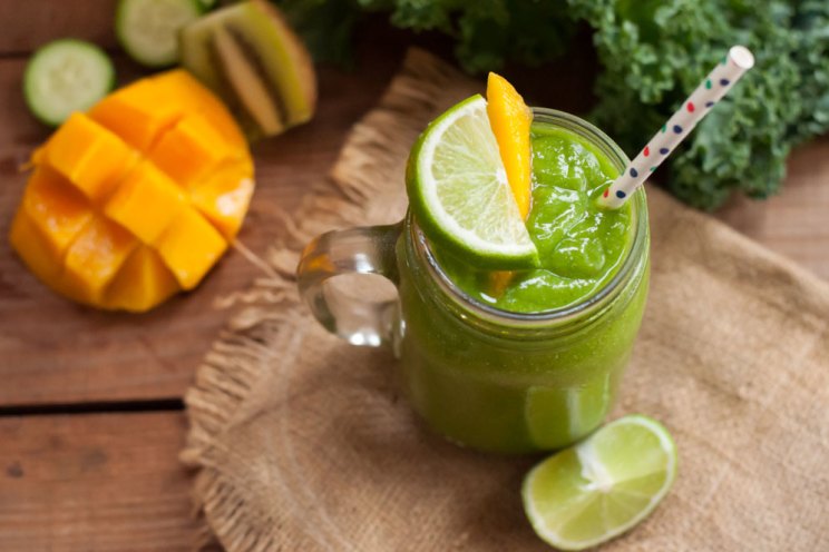 Clean green NutriBullet smoothie