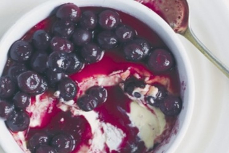 Baked Vanilla Custard with Blueberry Compote